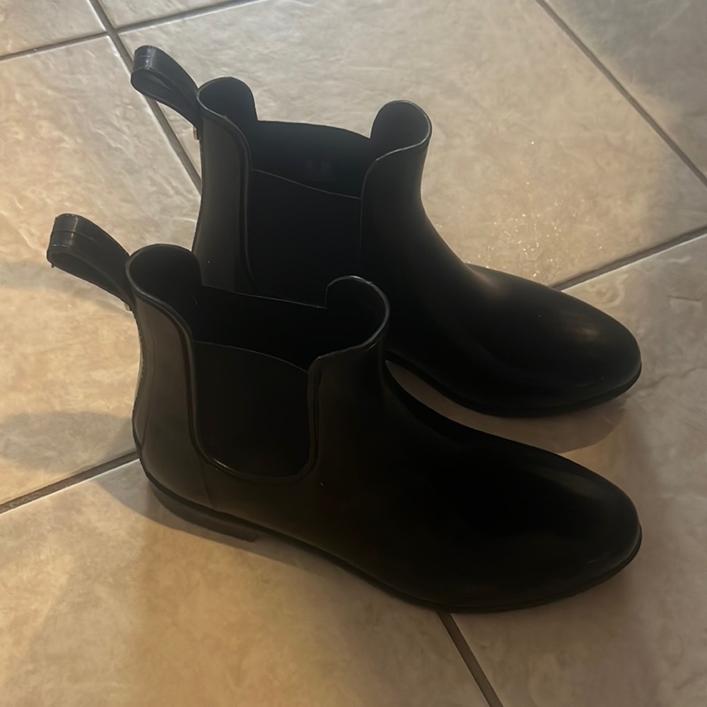 Sam Edelman Black Chelsea rain boots